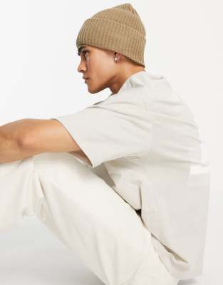 Коричневая шапка-бини в стиле oversized от ASOS DESIGN-Коричневый цвет
