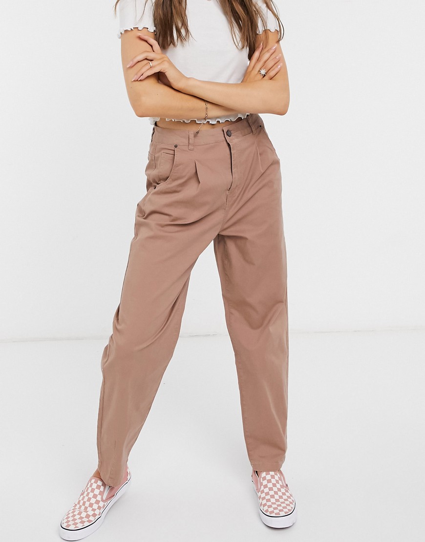фото Коричневые брюки чинос vero moda-коричневый
