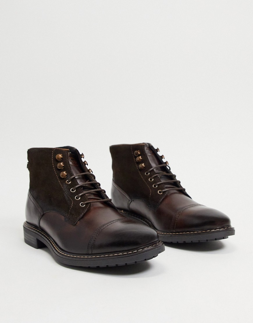 фото Коричневые кожаные ботинки со вставкой на носке base london-коричневый цвет