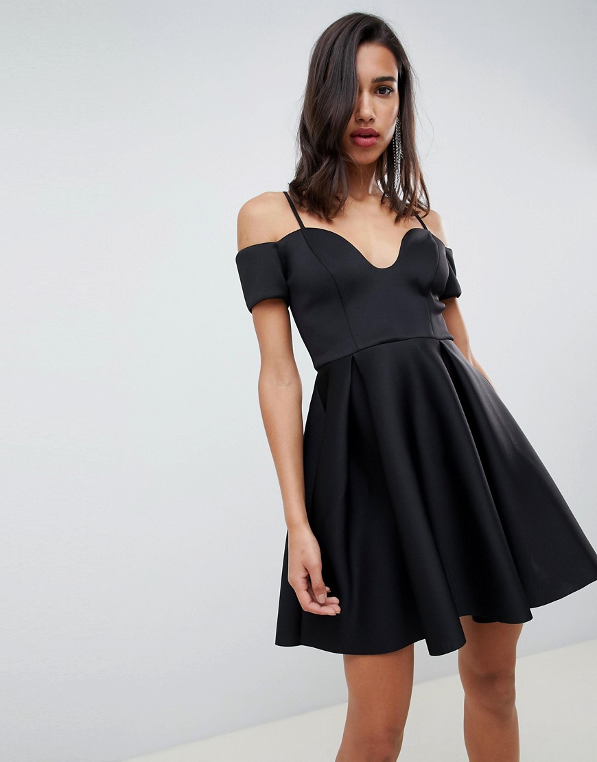 Черное Приталенное Платье
