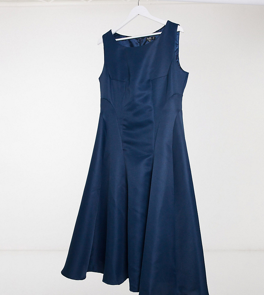 фото Короткое приталенное платье темно-синего цвета с высоким воротником chi chi london plus-темно-синий