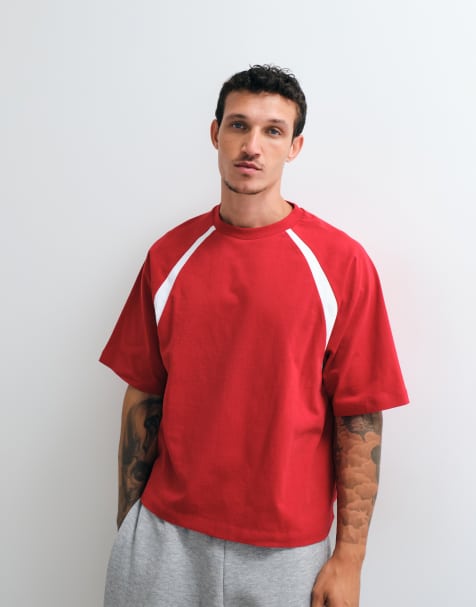 Kortärmad oversized t-shirt med paneldetalj - view 1