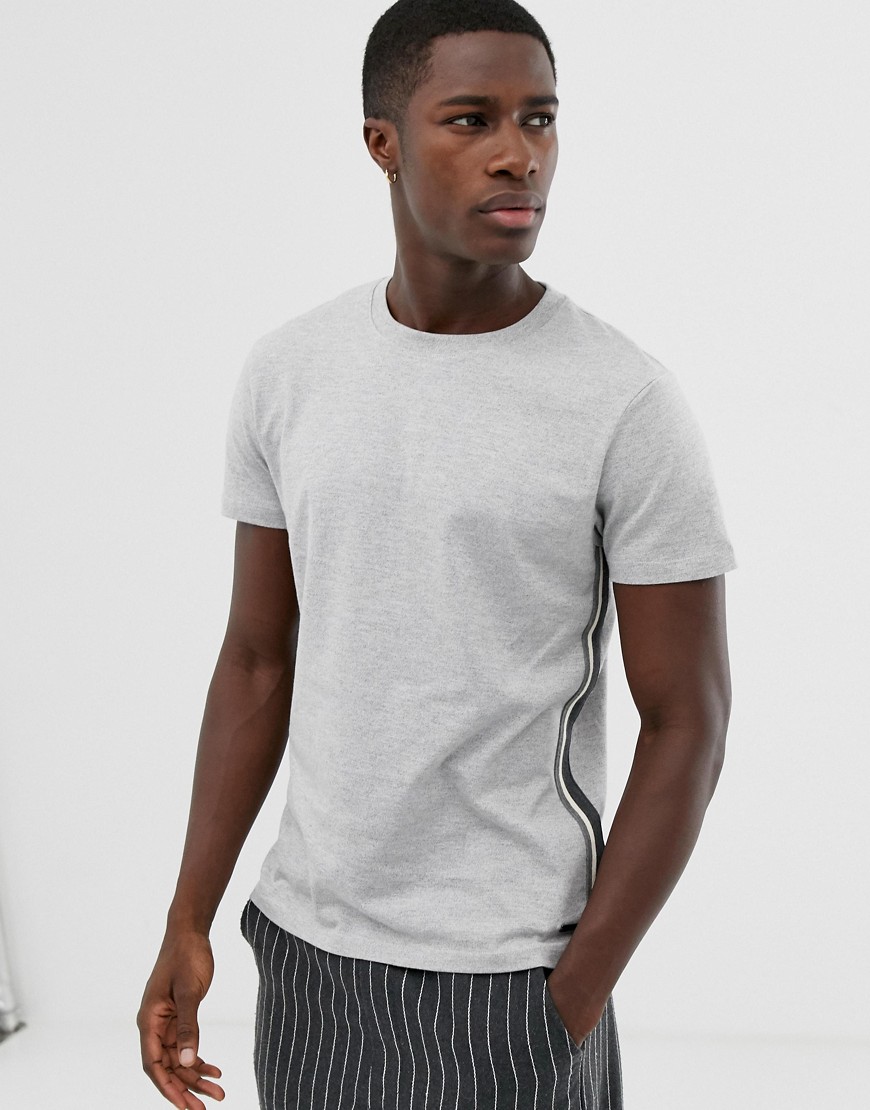 Kraftig t-shirt med rund hals og kontrastbånd i grå fra Esprit