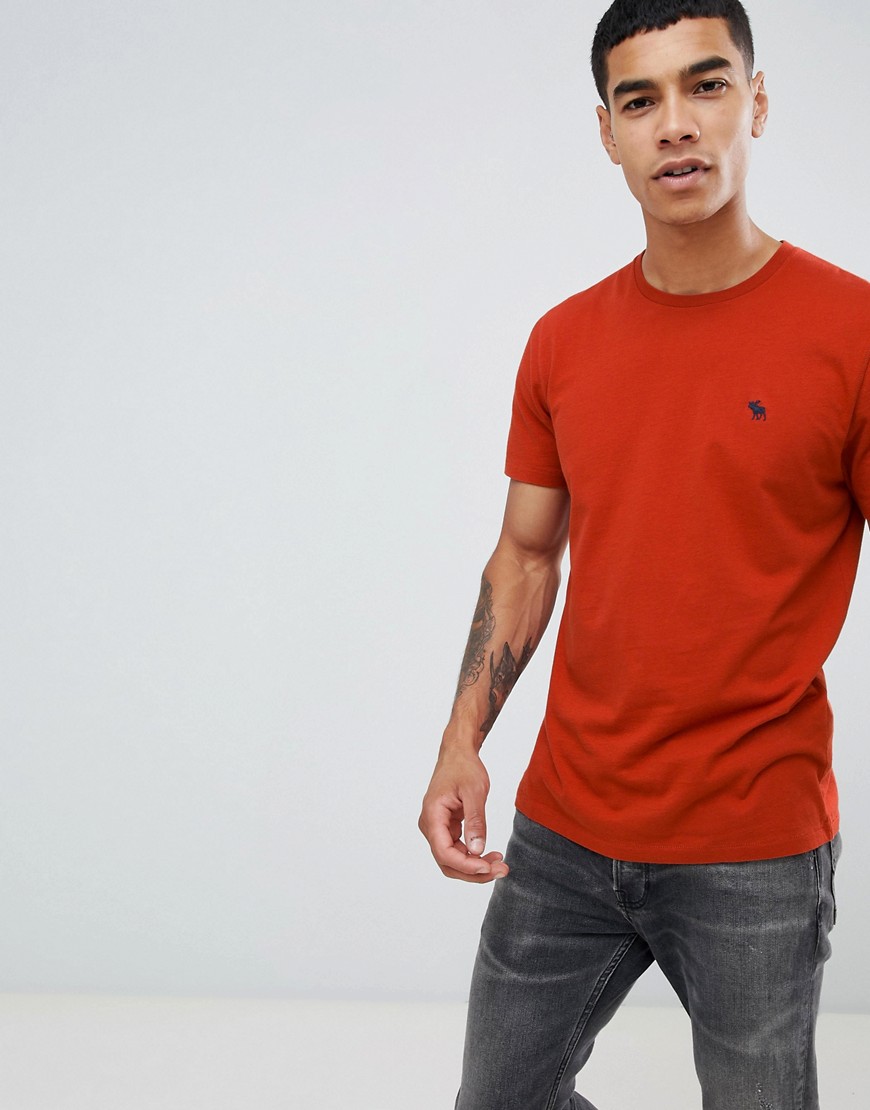 фото Красная футболка с логотипом abercrombie & fitch pop icon-красный