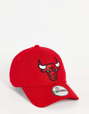 фото Красная сетчатая бейсболка с логотипом команды "chicago bulls" new era diamond era 9forty-красный