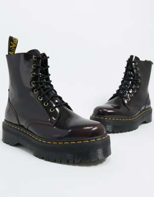 фото Красные кожаные ботинки dr martens-красный