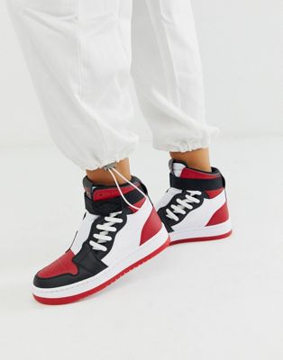Красные высокие кроссовки Nike Jordan 1 