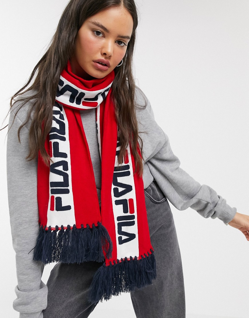фото Красный шарф с логотипом fila