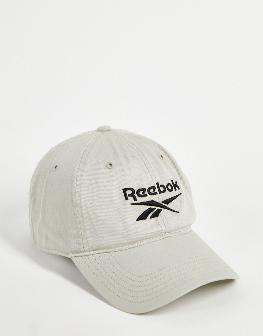 фото Кремовая кепка с логотипом reebok training essential-белый
