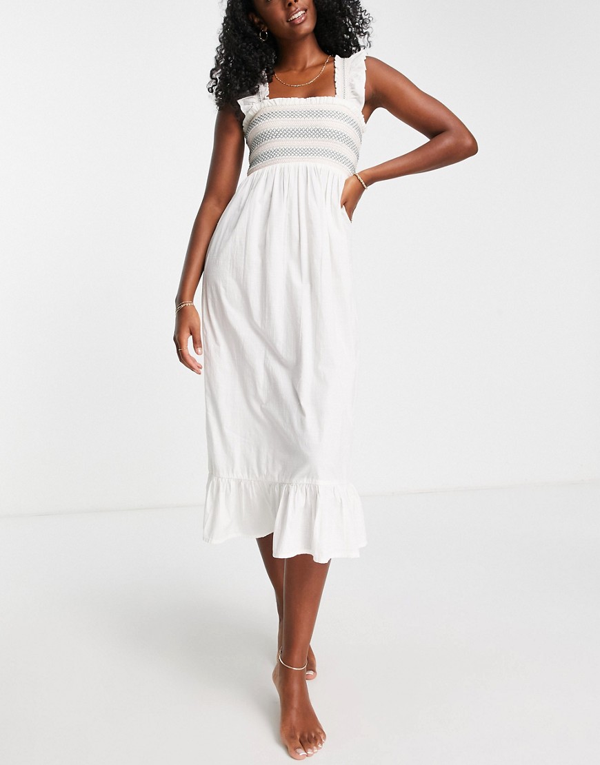фото Кремовое пляжное платье миди с оборками на плечах и вышивкой accessorize-белый
