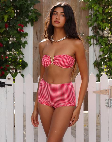 Kulani Kinis - Strawberry Siesta - Haut de bikini bandeau à carreaux vichy - Rouge - view 1