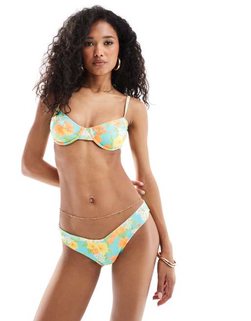 Kulani Kinis x Lexi Hidalgo - Bikini i blåt og tropisk print i retrostil