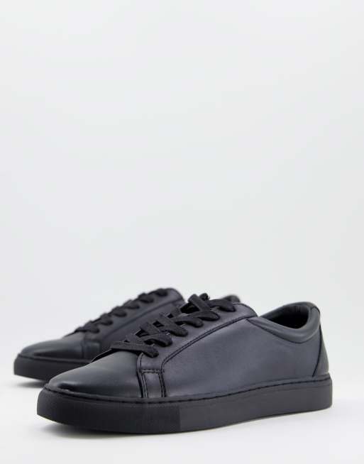 Kurt Geiger - Whitworth - Sorte sneakers med snørebånd