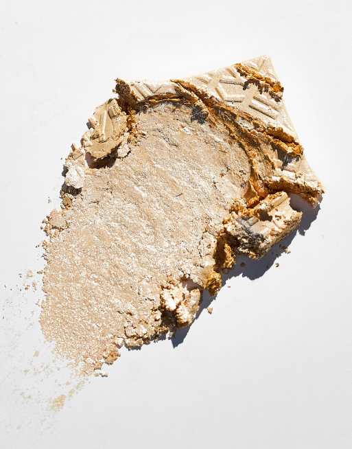 Kylie Cosmetics Kylighter Illuminating Powder 020 Ice Me Out, 3 of 4