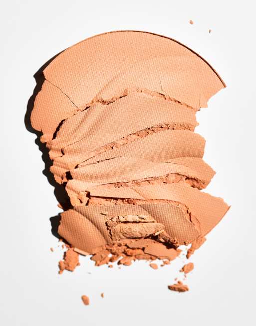 Kylie Cosmetics Natural Blur Brightening Powder Deep Peach, 3 of 4