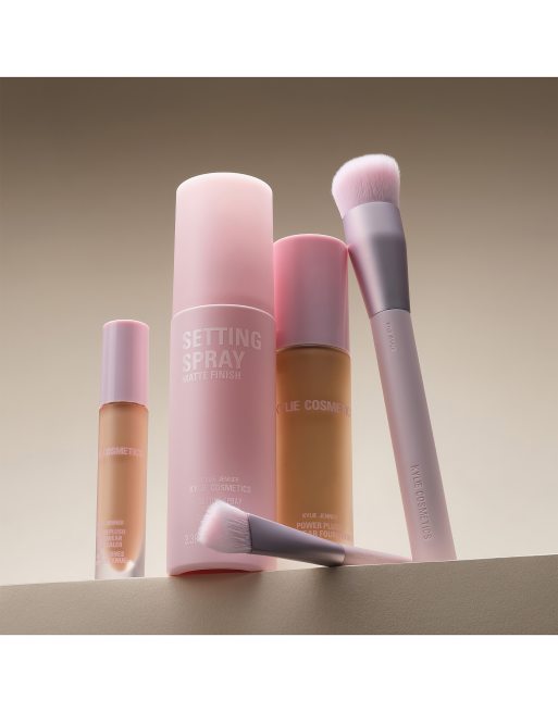 Kylie Cosmetics Power Plush Longwear Foundation , 7 of 7