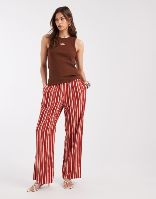 Laagam embroidered logo tank top in brown, 2 of 4