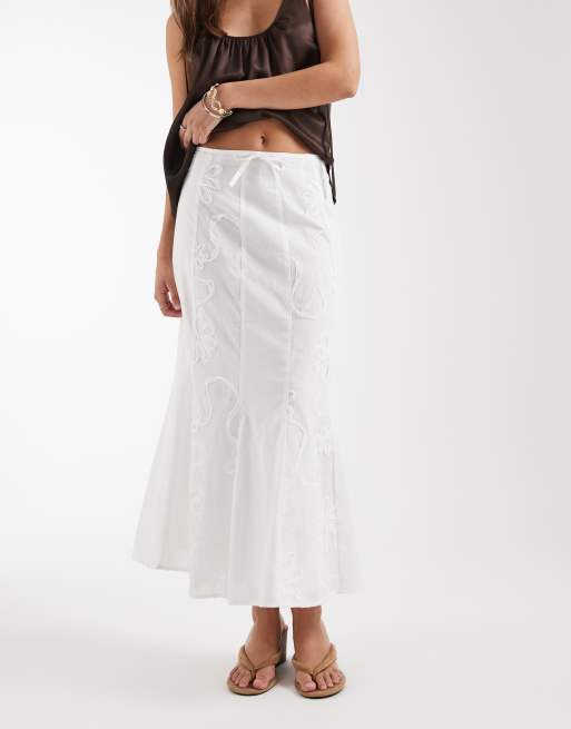 Laagam Lila mid rise flare midaxi boho skirt in white, 2 of 5