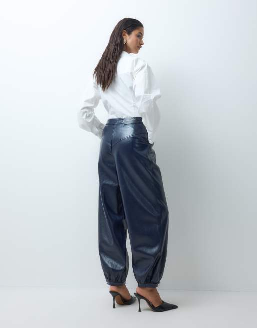 Laagam riley balloon pants in navy, 2 of 5