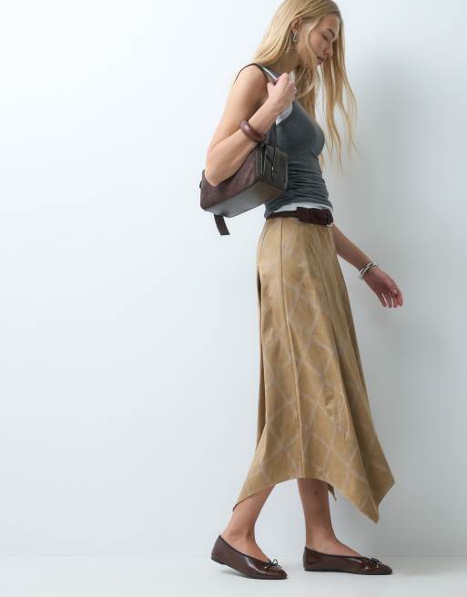 Laagam tyla embroidered hankerchief hem midi skirt in camel brown, 3 of 5