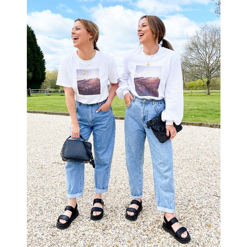 Top Donna Labelrail x Collyer Twins - T-shirt comoda con grafica di girasoli
