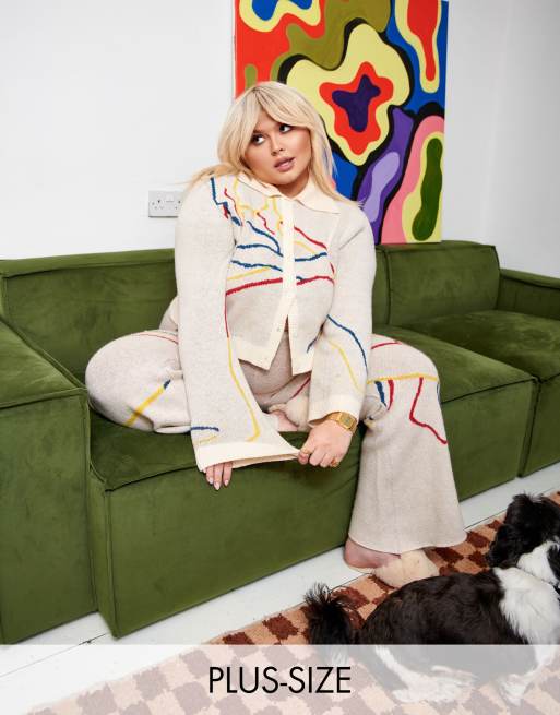 Labelrail x Francesca Perks – Strickjacke in Hellbeige mit Muster im illustrierten Stil, Kombiteil
