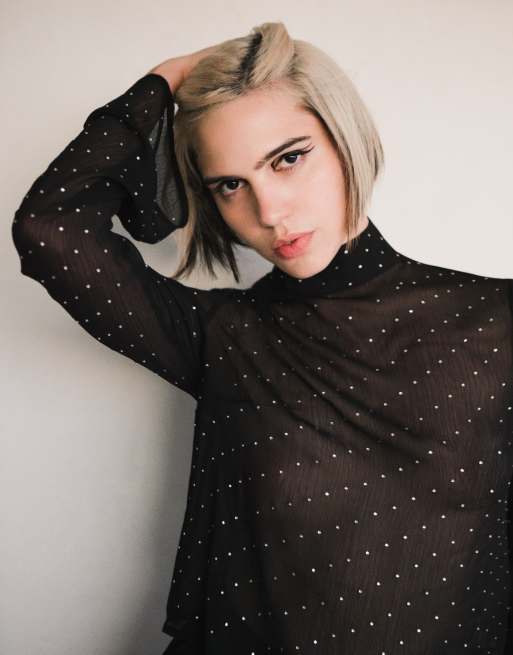 Labelrail x Julia Cumming - Gennemsigtig bluse med krystaludsmykning i sort