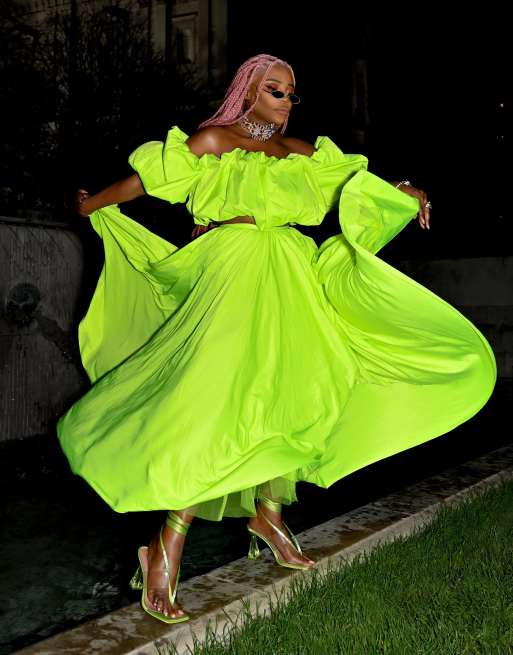 Labelrail x Juliette Foxx - Lange bolle rok van taft in neongeel