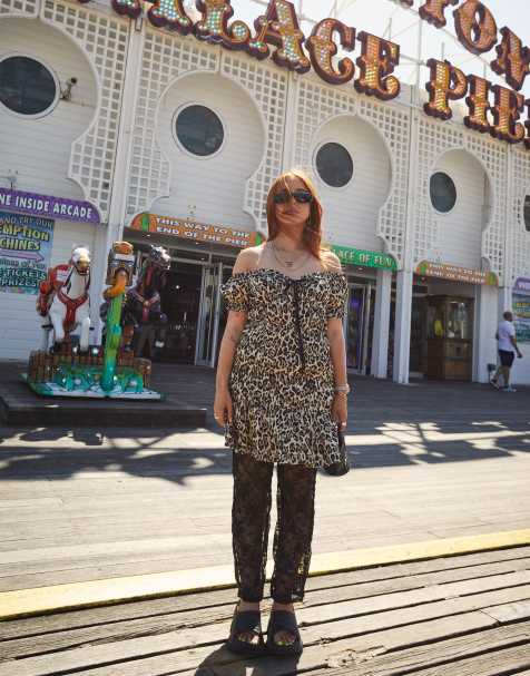 Labelrail x Laura Elizabeth Klein – Gerafftes Minikleid mit Leopardenmuster - view 1