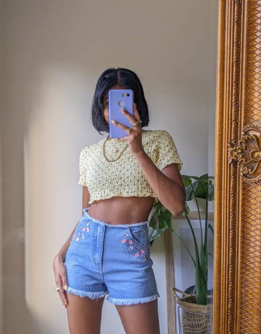 Labelrail x Pose and Repeat - Citrongul tekstureret cropped T-shirt med kirsebær, 4 af 4