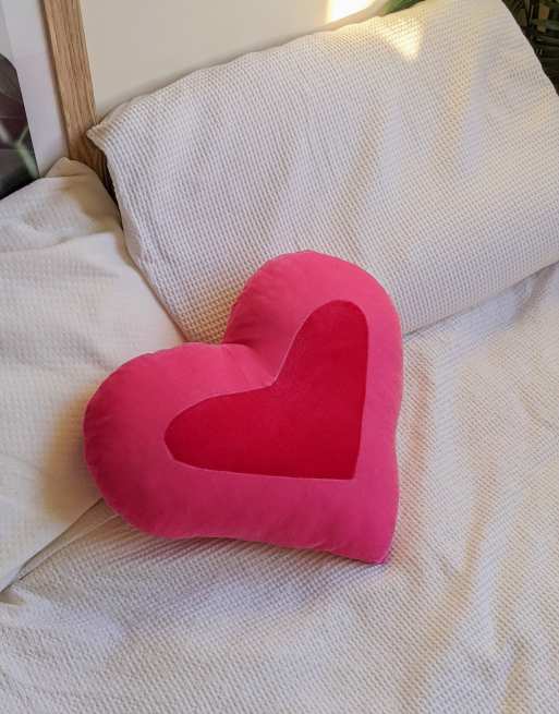 Labelrail x Pose and Repeat - Coussin douillet en forme de cœur