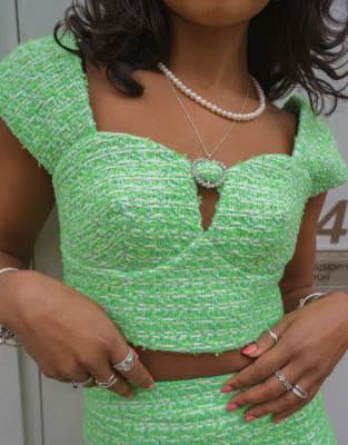 Labelrail X Pose And Repeat Fitted Top In Green Boucle With Mini Diamante Heart Clasp - Part Of A Set