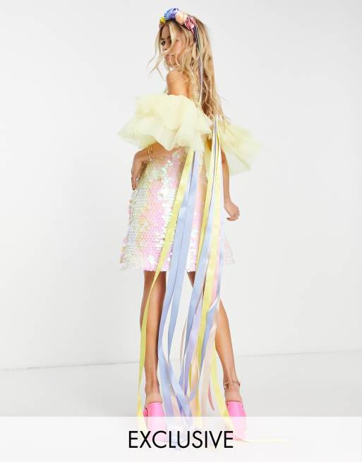 Labelrail x Rachel Burke - Corona di fiori con nastri arcobaleno multicolore
