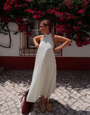 Labelrail x Rebecca Olivia - Chiffon-Maxikleid in Grün mit Punktemuster