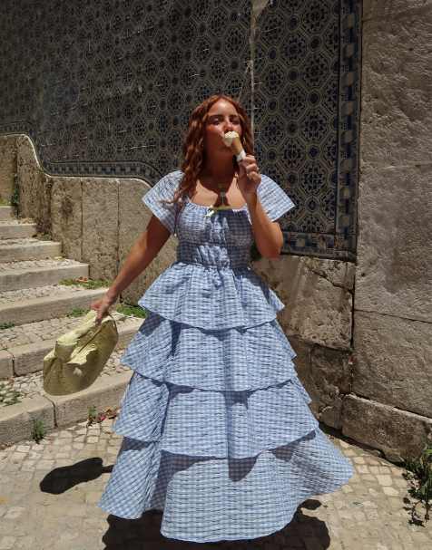 Labelrail x Rebecca Olivia - Midaxi jurk met stroken en gingham ruit in lichtblauw - view 1