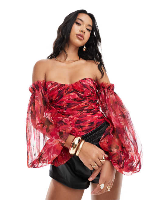 Lace & Beads - Body met ballonmouwen en rimpeleffect in rode bloemenprint