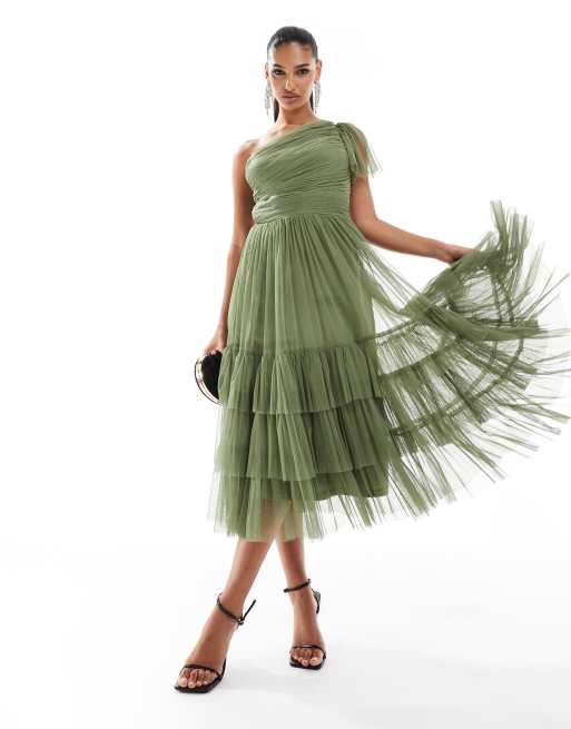 Lace & Beads Bridesmaid – Madison – Oliwkowa tiulowa sukienka midi na jedno ramię