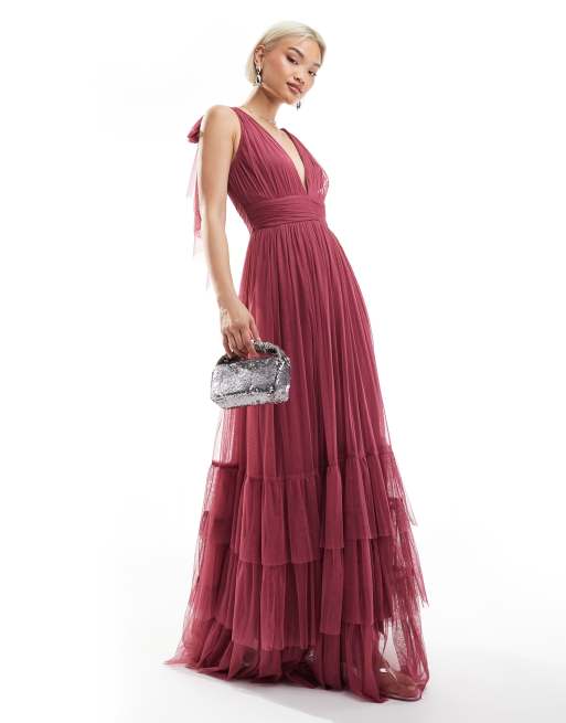Lace & Beads Bridesmaid – Madison – Różowa warstwowa sukienka maxi dla druhny z kokardami na ramionach