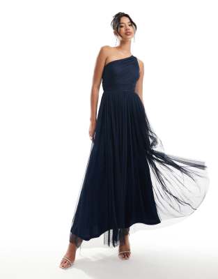 Lace & Beads Bridesmaid one shoulder tulle maxi dress in navy φωτογραφία