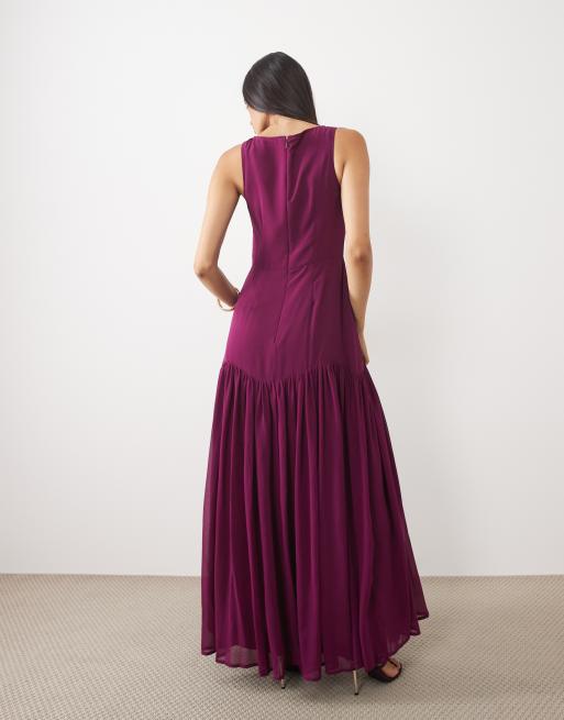 Lace & Beads chiffongklänning med hög krage, ärmlös, med veckad midja, maxi, i fig, 4 av 4