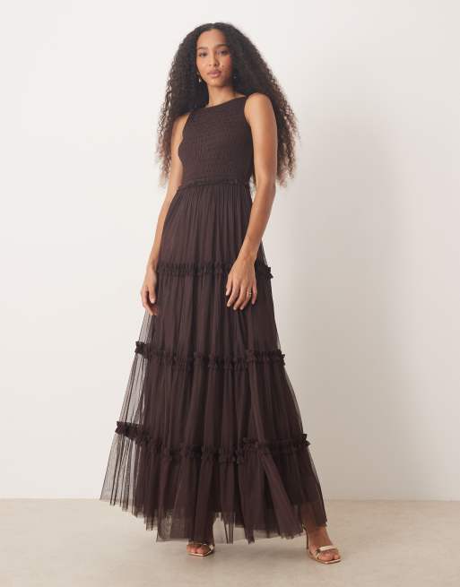 Lace & Beads – Czekoladowośliwkowa marszczona sukienka maxi, 2 z 4