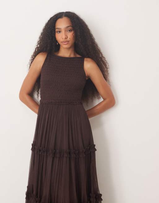 Lace & Beads – Czekoladowośliwkowa marszczona sukienka maxi, 3 z 4