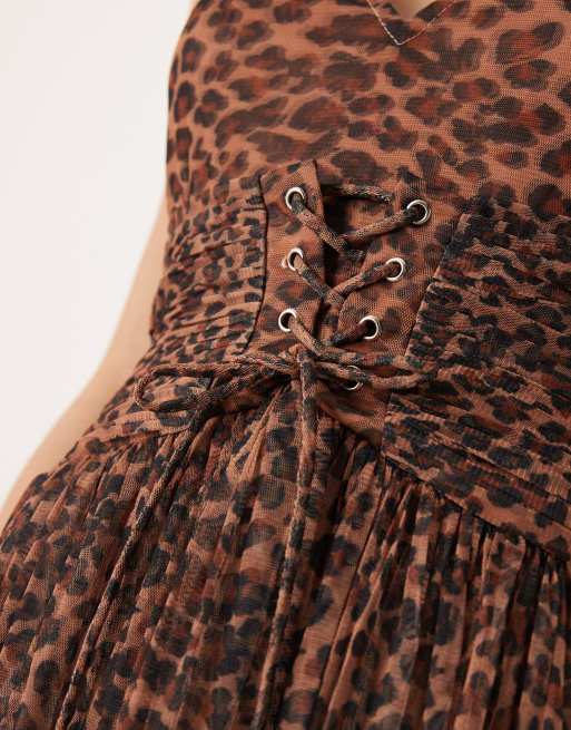 Lace & Beads - Daphne - Maxi jurk van tule met halternek en korset in luipaardprint , 2 van 4