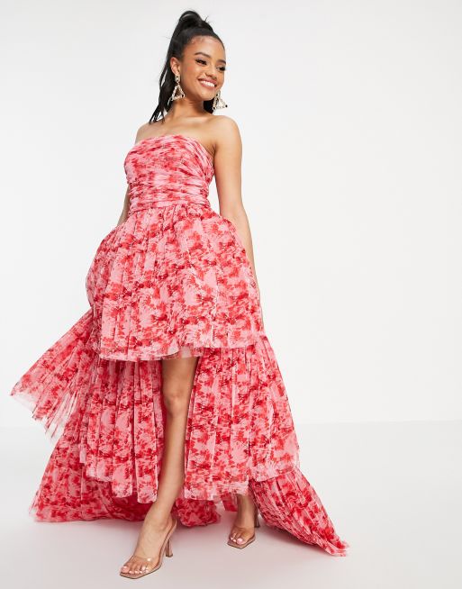 Lace & Beads Exclusive – Czerwona tiulowa sukienka maxi z asymetrycznym dołem i kwiatowym wzorem