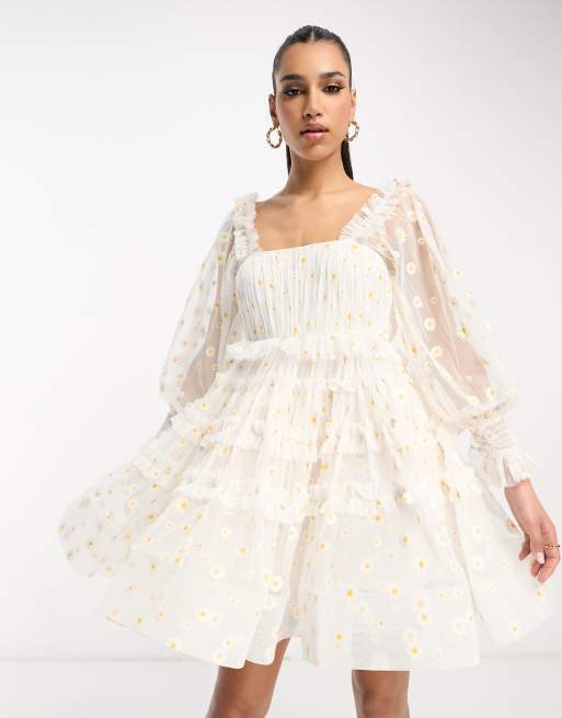 Lace & Beads exclusive long sleeve tulle smock mini dress in white daisy, 3 of 4