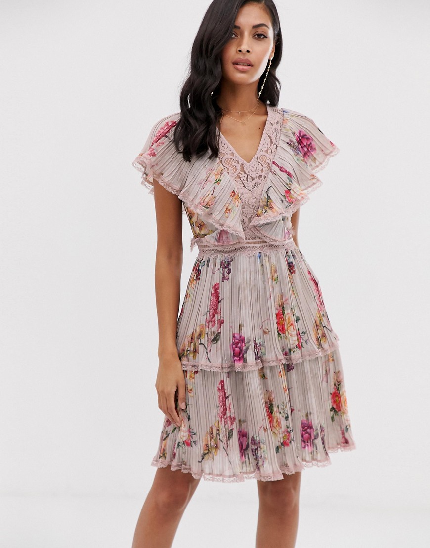 Lace & Beads - Gelaagde mini-jurk in zachtgrijze bloemenprint-Grijs