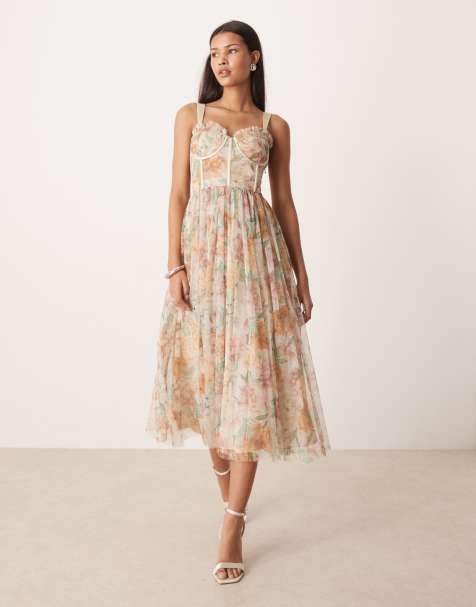 Lace & Beads - Lysebrun midikjole i tyl med korset og blomstermønster - view 1