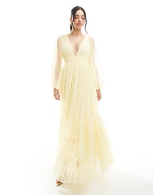 Lace & Beads - Madison - Robe longue de demoiselle d'honneur à manches longues - Jaune beurre | ASOS
