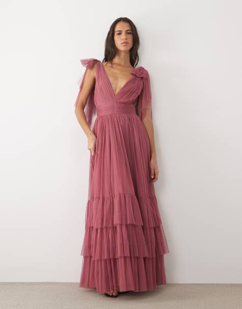 Lace & Beads Madison robe longue en tulle à nœud sur l'épaule et décolleté plongeant rose poudré - view 1