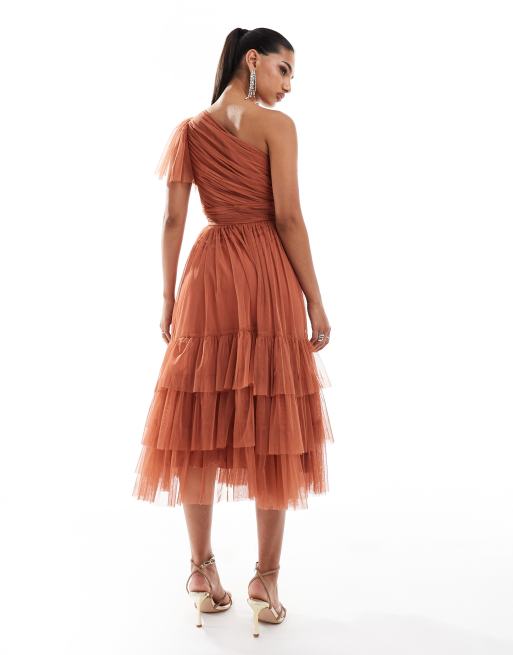 Lace & Beads - Madison - Vestito da damigella midi monospalla in tulle rosa terracotta, 3 di 4